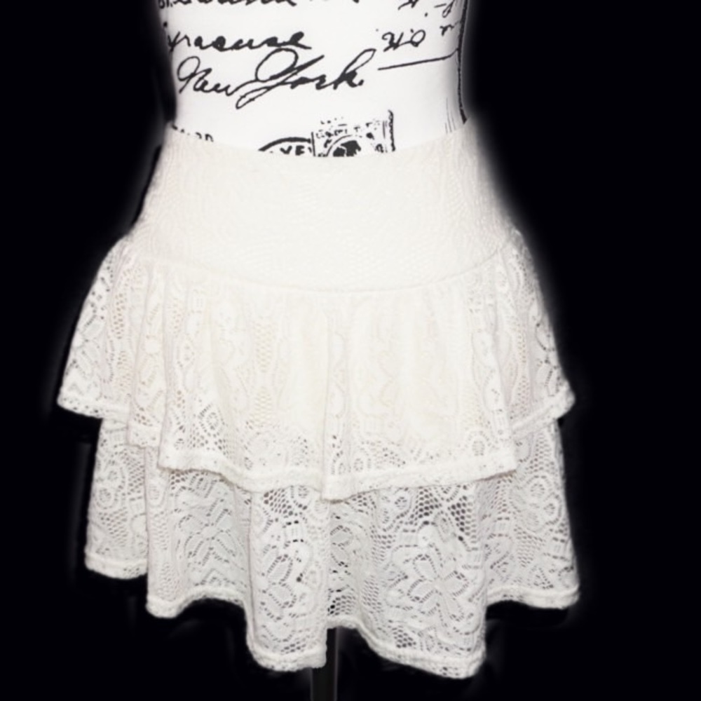 Selena Gomez Layered Lace Ruffled Mini Skirt, Medium